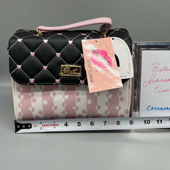 NWT 💋BETSEY JOHNSON💋 crossbody purse - Picture 3 of 10